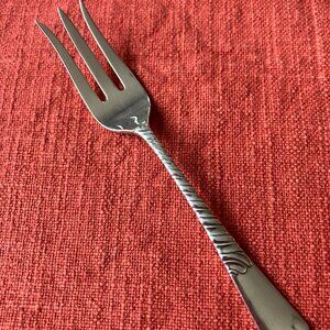 Colonial Gorham Sterling Silver Three-Tine Lemon Fork